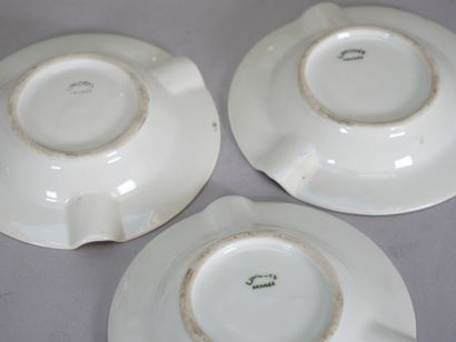 Mismatched porcelain set including:
- Manufacture...