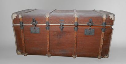 J.PENET, 52 rue Lafayette, Paris
Malle de...