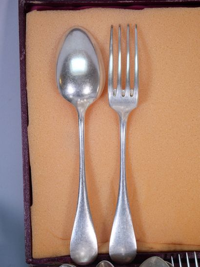 ERCUIS
Set in silver-plated metal, single-flat...