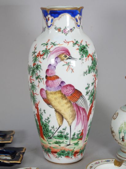 Mismatched porcelain set including:
- Manufacture...
