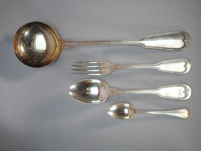 Parts of a menagère in metal, filets pattern,...