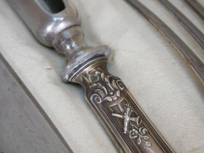Cutting service, handle in 950 thousandths...