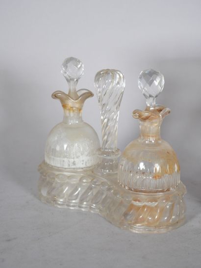 BACCARAT 
Cut-crystal water jug.
Signed Baccarat...
