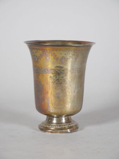 Tulip tumbler on pedestal in silver 950 thousandths...