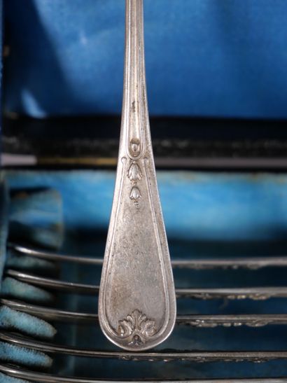 Suite of 12 silver spoons 9250 thousandths...