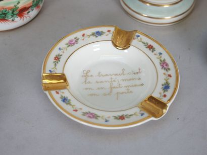 Mismatched porcelain set including:
- Manufacture...