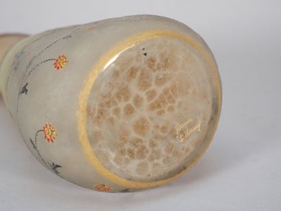 DAUM - NANCY
Flattened, shouldered conical...