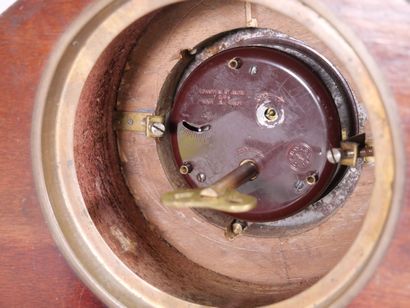 BAYARD
Pendule borne de forme demi-lune en...