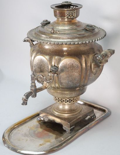 Samovar in silver-plated metal, the body...
