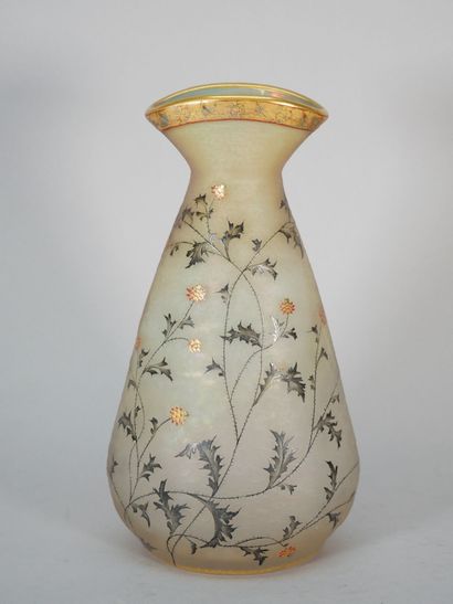 DAUM - NANCY
Flattened, shouldered conical...