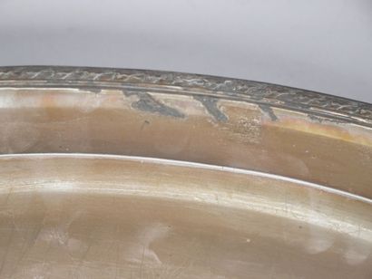 Oval platter in 950 thousandths silver with...