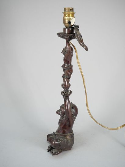JAPAN, Meiji period (1868-1912)
Bronze torch...
