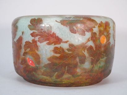 DAUM - NANCY
Bowl with circular body and...