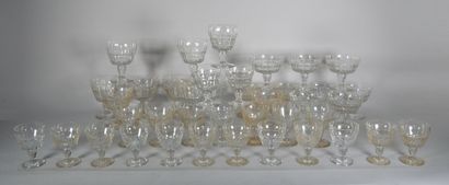 BACCARAT
Cut crystal service set, 