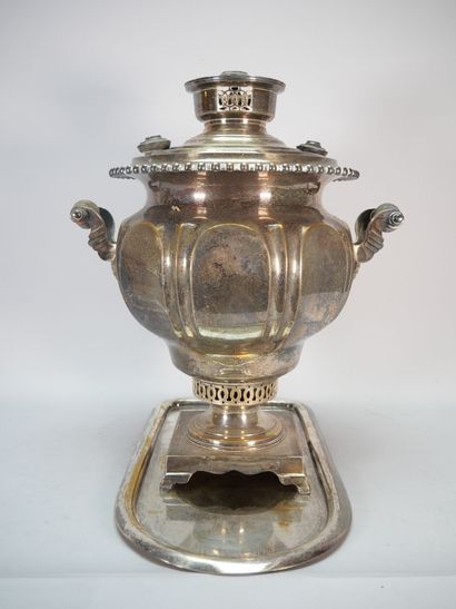 Samovar in silver-plated metal, the body...