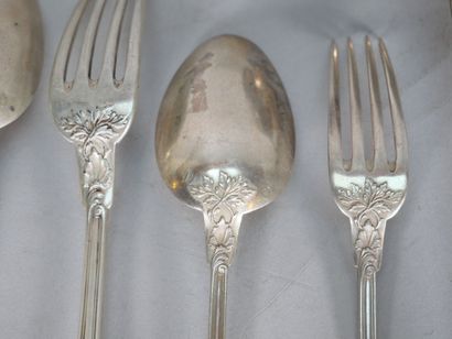 Set of cutlery in 950 thousandths silver...