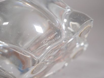 DAUM FRANCE
Colorless crystal subject featuring...
