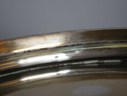 Oval bowl on pedestal in 925 thousandths...