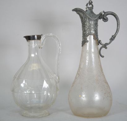 Reunion of a cut-crystal carafe, the swollen...