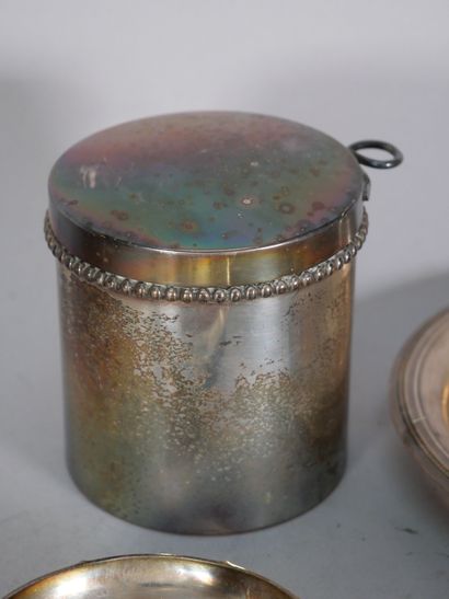 Set of silver-plated metal parts including...
