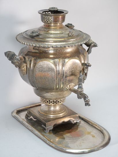 Samovar in silver-plated metal, the body...