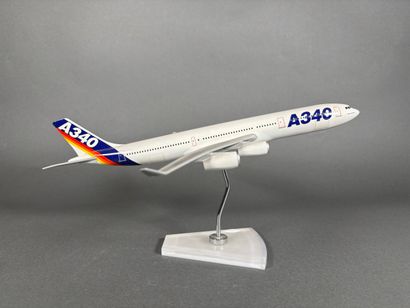 Airbus A340 scale model, resin model in the...