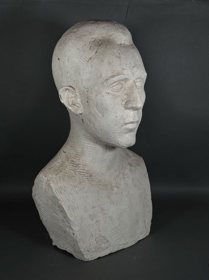 Maxime DUBAUT (1920-1991)

Maurice Bellonte

Buste...