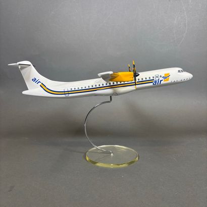 ATR 72, resin model in the colors of the...