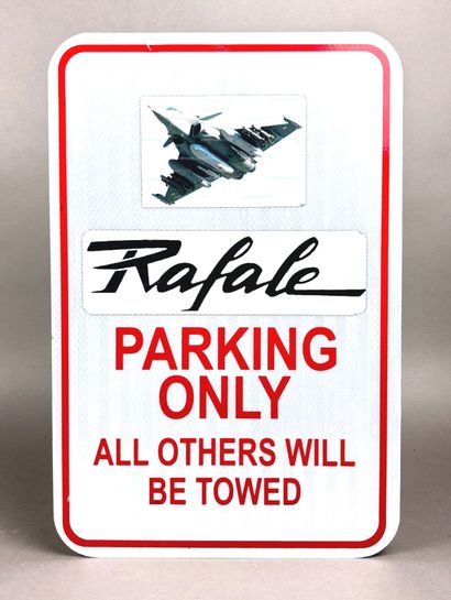Reflective aluminum sign: 