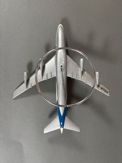 Boeing 747, maquette en plastique aux couleurs...