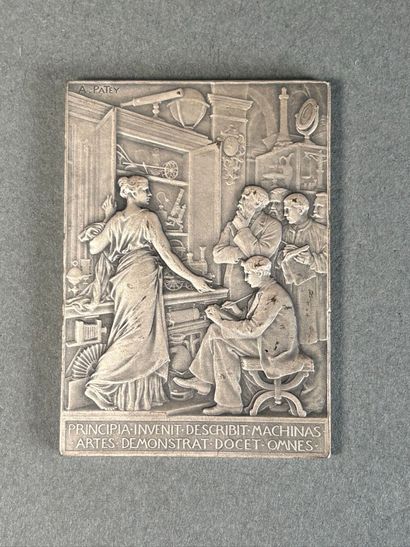 Médaille rectangulaire en bronze argenté...