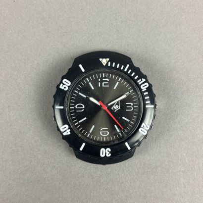 DASSAULT
Watch with a black dial and three...