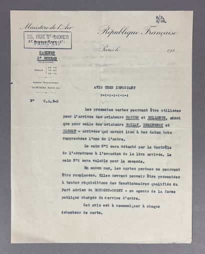 Réunion de deux documents dactylographiés...