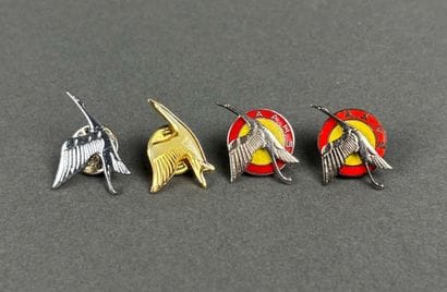 Réunion de 4 pin's de l'amicale Hispano-Suiza....