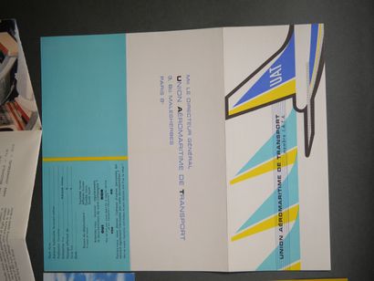 UAT
Document folder with brochure, ticket...