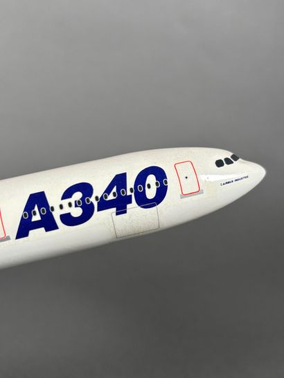 Airbus A340 scale model, resin model in the...
