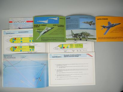 DASSAULT
A collection of approximately 25...