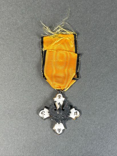 Ordre du Phoenix, institue en 1926. Grèce.

Étoile...