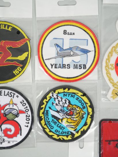 Collection of 10 pilot badges:
-03-007 (x2)
-...