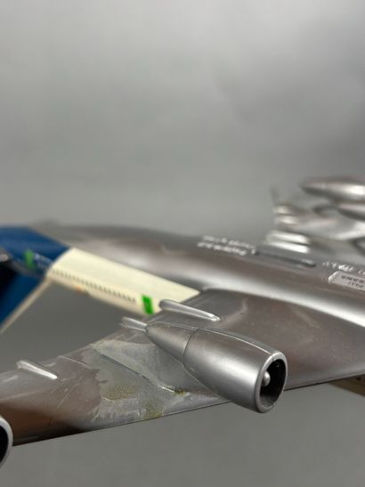 Boeing 747, maquette en plastique aux couleurs...