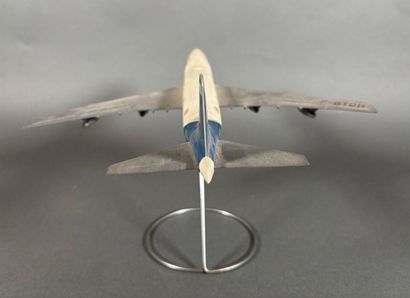Boeing 747, maquette en plastique aux couleurs...