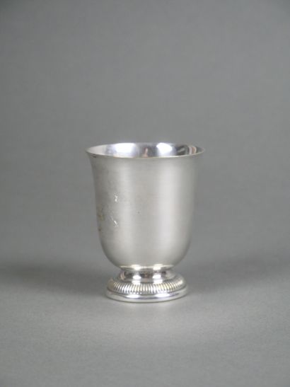 AIR FRANCE
Silver plated metal cup on a fluted...