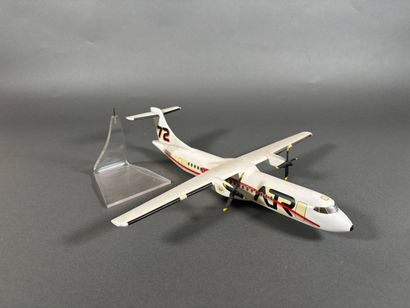 Modèle en résine ATR 72-500 aux couleurs...