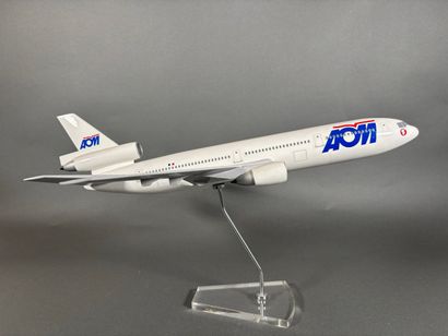 Maquette en résine AOM F-ODLY DC 10-30 aux...
