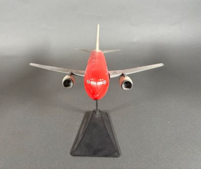 Boeing 747, maquette en plastique aux couleurs...