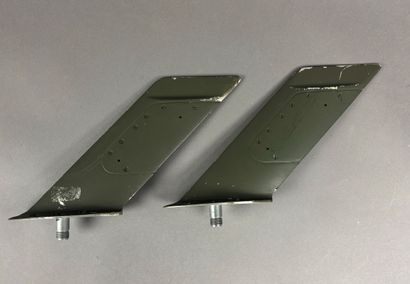 Set of two airplane antennas labeled S.T.T.E....