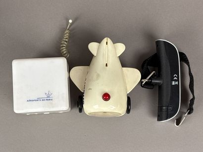 AEROPORTS DE PARIS
- Electronic luggage scale...