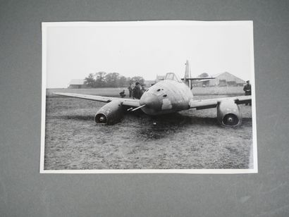 Set of 21 photographs of the French military...