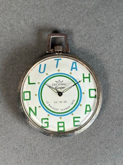 Montre extra-plate de smoking en acier. Cadran...
