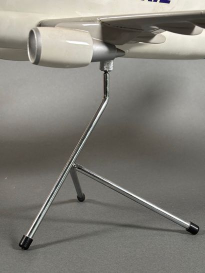 Maquette en résine AIRBUS A300-600ST 